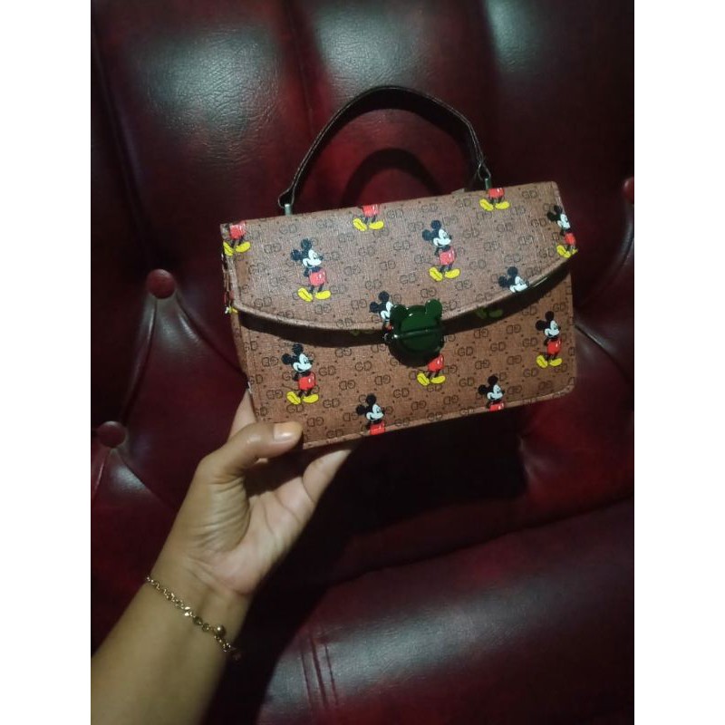 Tas Selempang Mickey Mouse ( Gucci )