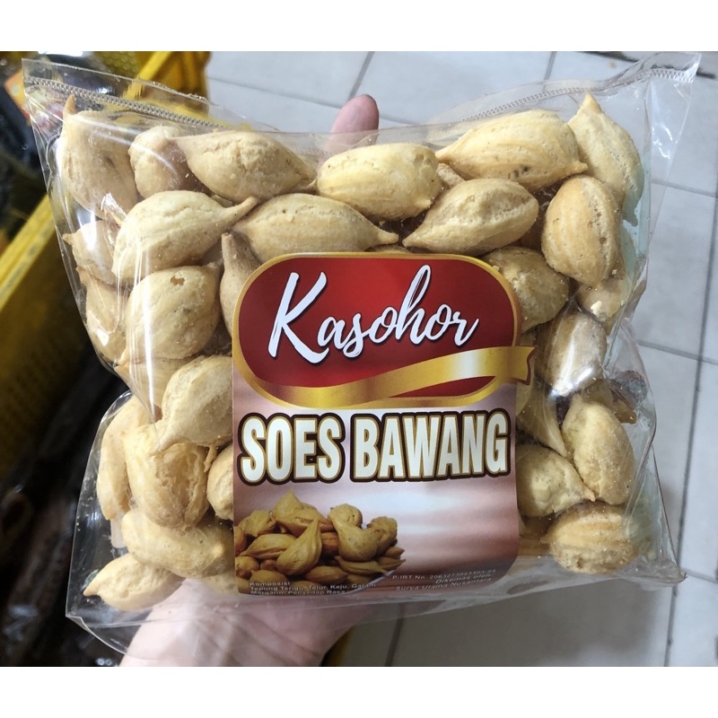 

Cemilan soes bawang