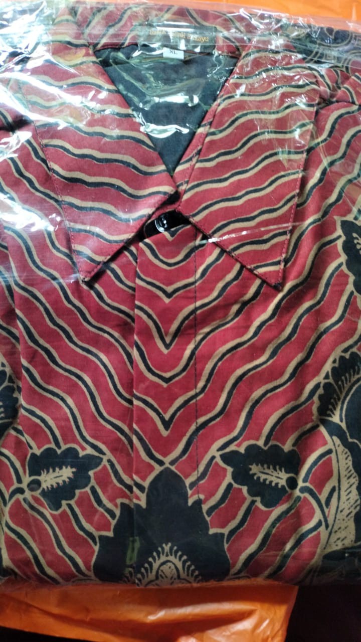 (premium)batik Pria Lengan Panjang Lapis Furing Peksi  Batik Solo