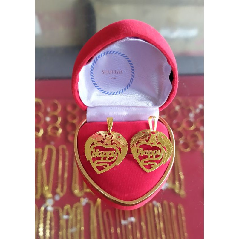 Liontin Happy ukiran daun emas 24 karat