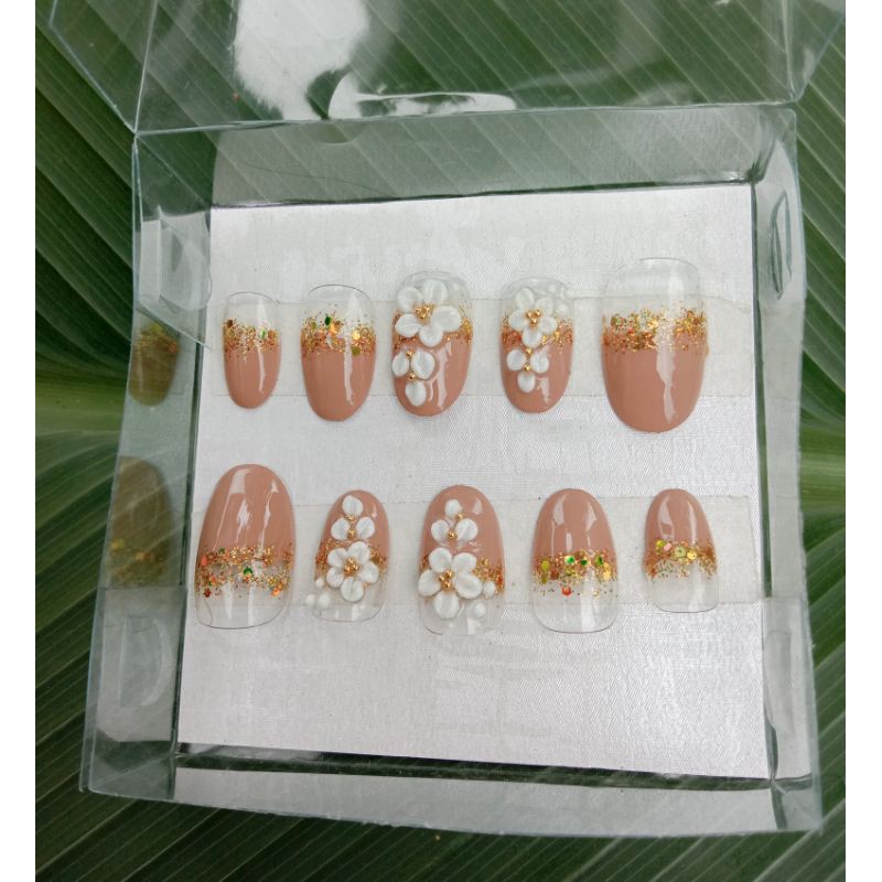 kuku palsu/ nail art wedding coksu gold bunga akrilik