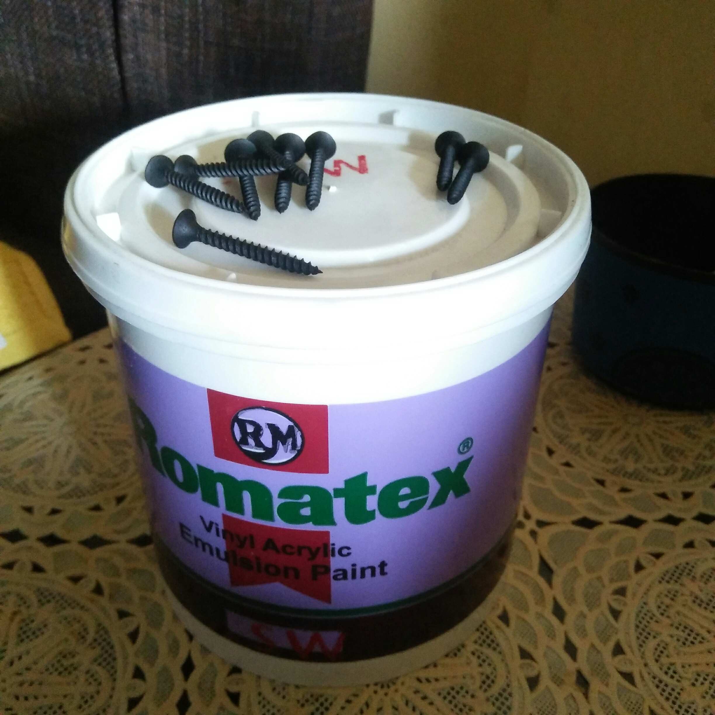 Sekrup Gypsum 6x1 1/4” (3cm) Per Buah