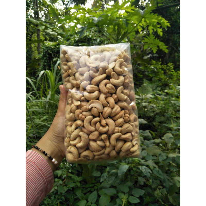 

PREMIUM Kacang mede/ kacang mete wonogiri.