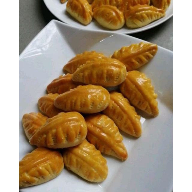 

Nastar Daun