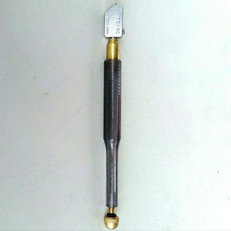 

TOYO TC-90 JAPAN ORIGINAL GLASS CUTTER / PISAU POTONG KACA
