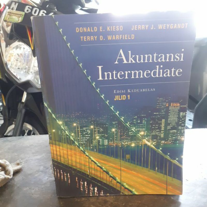 

BUKU ORIGINAL AKUNTASI INTERMEDIATE 1DONALD E.KIESO