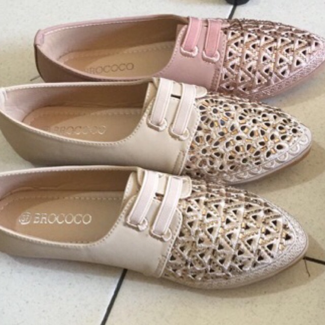 Sneakers sepatu gaul kekininian Brococo