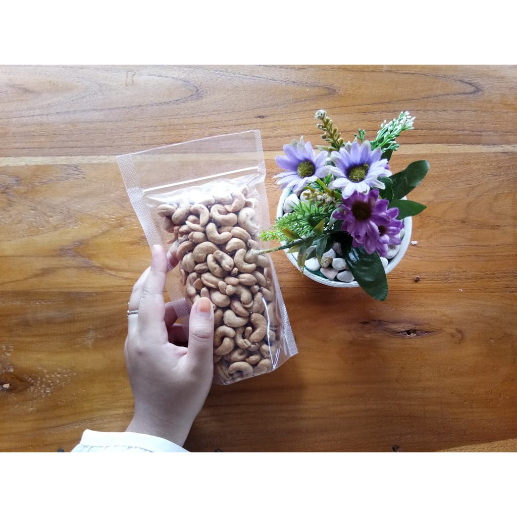 

Kacang Mete Mede Snack Cashew Nuts Goreng Asli Wonogiri Kemasan Ekonomis