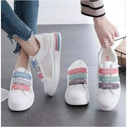 sepatu sneakers wanita