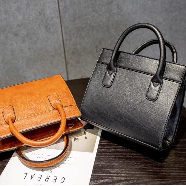 Modern.. Tas Selempang Stradi Import / Tas selempang Wanita / Slingbag Women Fashion