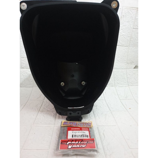 BOX ASSY LUGGAGE BAGASI BAWAH JOK SUPRA 125 HELM IN KARBU & FI 8125A-KYZ-900