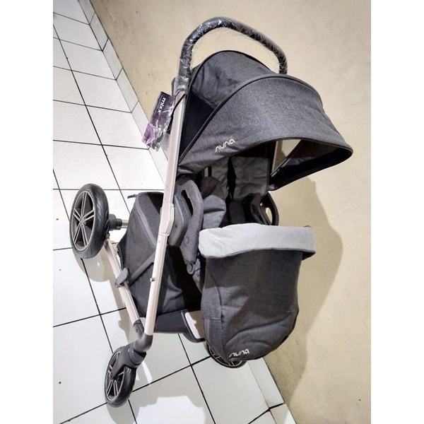 NUNA MIXX 2 Suited preloved