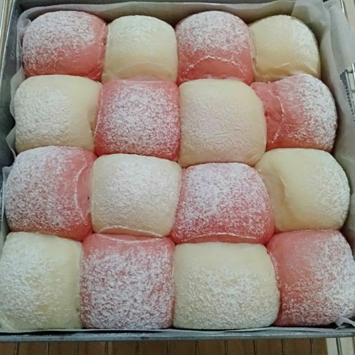 

Japanese red white milk bun/ bread/ Roti kasur jepang