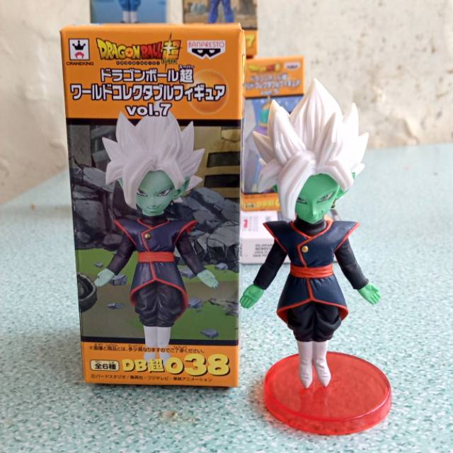Action figure dragon ball