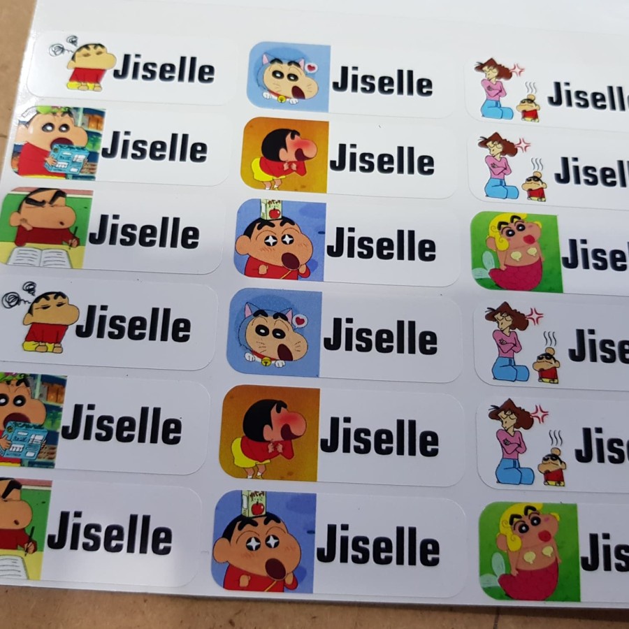 

stiker label nama water proof tahan air vinyl size L crayon sinchan B