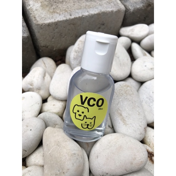 VCO (Minyak Kelapa) obat jamur untuk kucing dan anjing