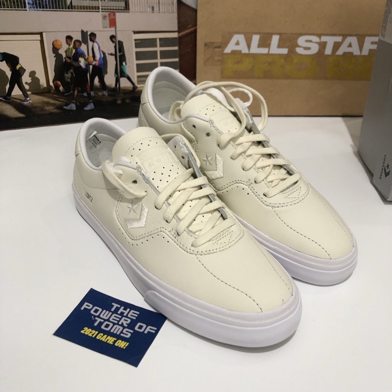 Converse Louie Lopez White Cream