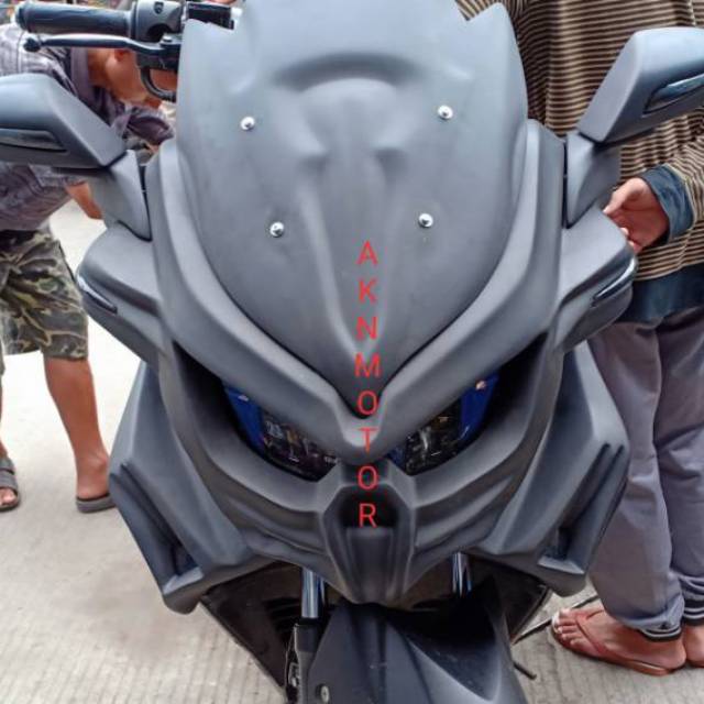 Tameng windshield predator n max 155  old plus cover sen
