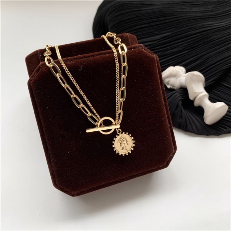 Kalung Rantai Multilayer Variasi Liontin Untuk Wanita Elegan Perhiasan Wanita Kalung Rantai