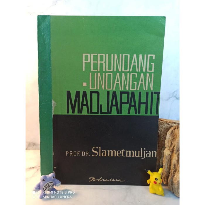 Buku Hukum Perundang undangan madjapahit Slamet Muljana