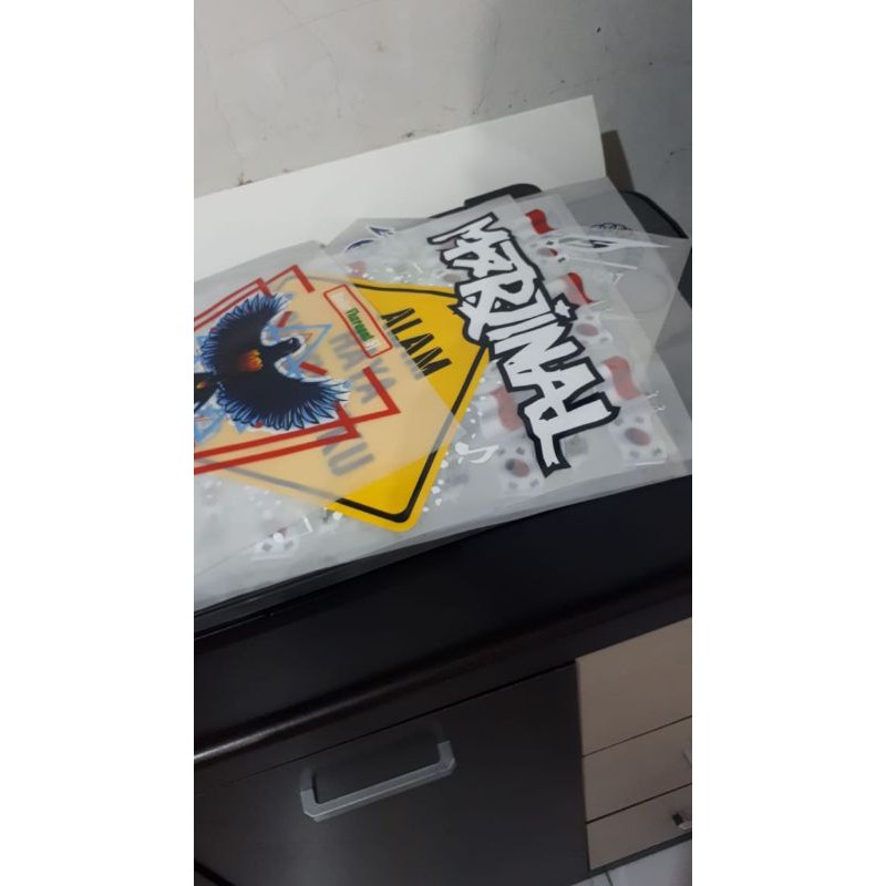 

Stiker Kaos
