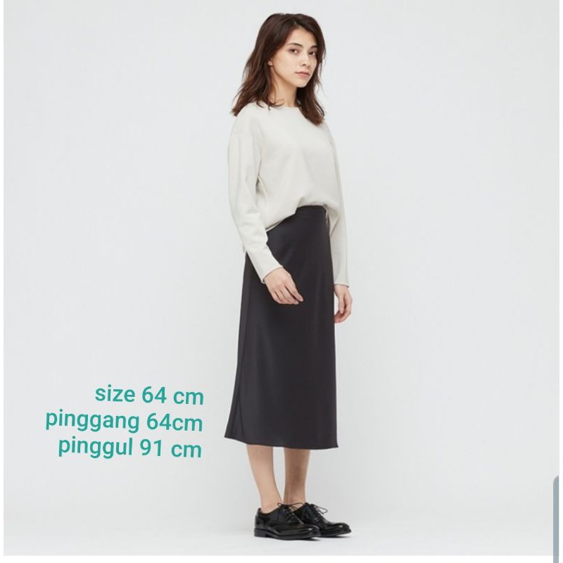 SALE ROK UNIQLO FLARE SATIN NARROW