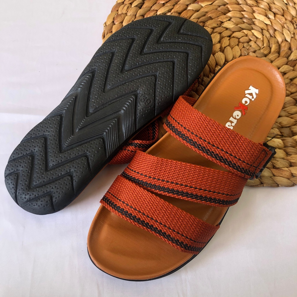 *PROMO TANPA KARDUS * SLOP BISBAN 1 Sendal SANDAL PRIA cowok termurah terlaris Sandal Pria Karet ORiginal Sendal Slop Slip On Casual Branded Premium Kekinian Model Terbaru Kualitas Terbaik Sendal Selop Fashion Pria Terlaris Kekinian