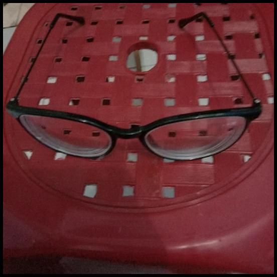 Kacamata Silinder Dan Minus