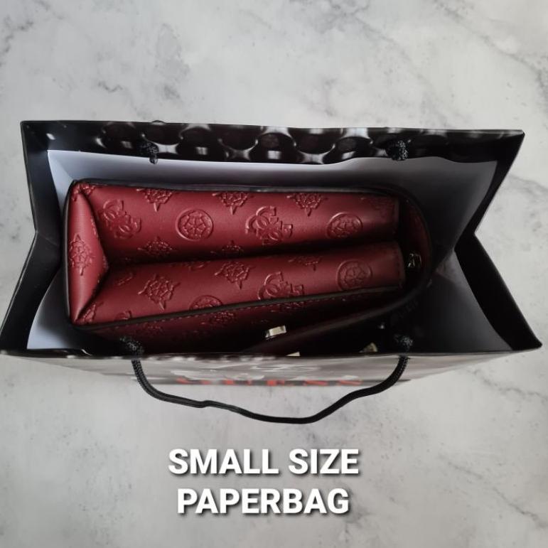 

[KODE CBKOI] READY STOCK Paper bag BISA BELI TANPA TAS guess kecil dan besar (pilih salah 1) edisi model JLO