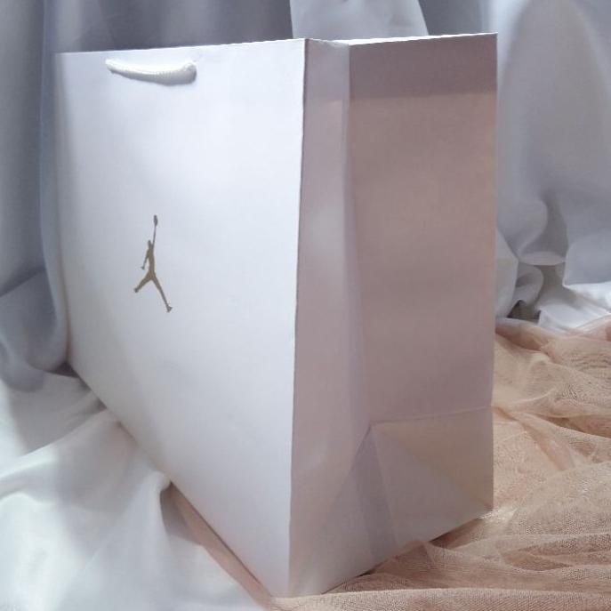 

Star Paper Bag dan Box Sepatu Air Jordan Paperbag Tas Nike Gift Wrapping Kotak Kado