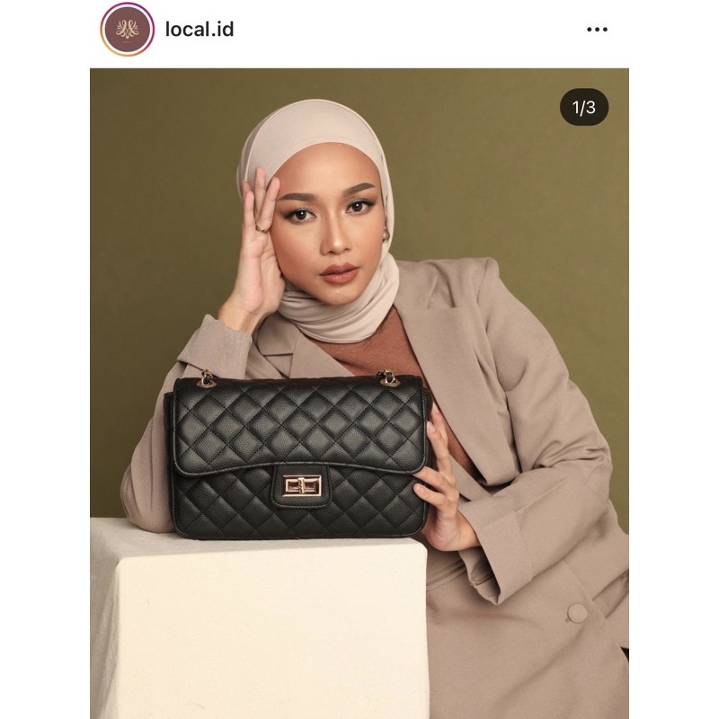 Boston Classic Black Local Id