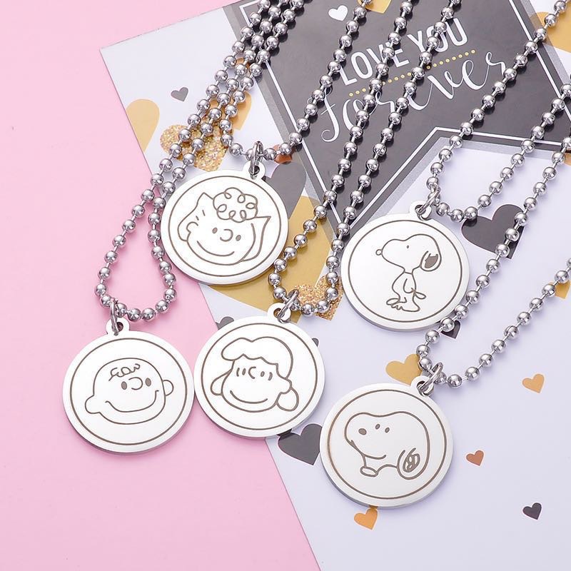 Kartun Snoopy kalung lucu gadis jantung Charlie bulat stainless steel kalung siswa perempuan pasanga