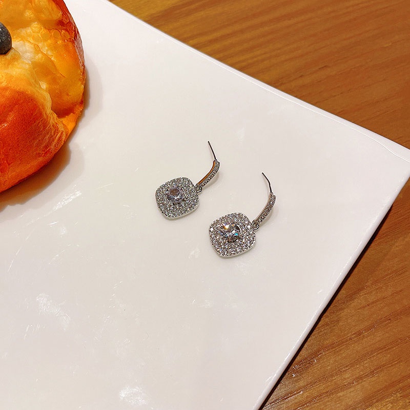 Anting Tusuk Bahan Sterling silver 925 Hias Zircon Untuk Wanita