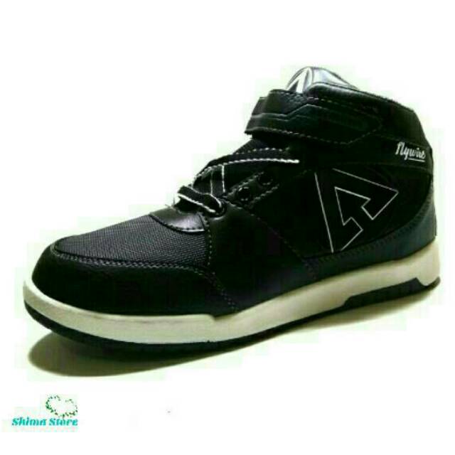 53 Gambar Sepatu Keren Anak Sekolah Terbaru