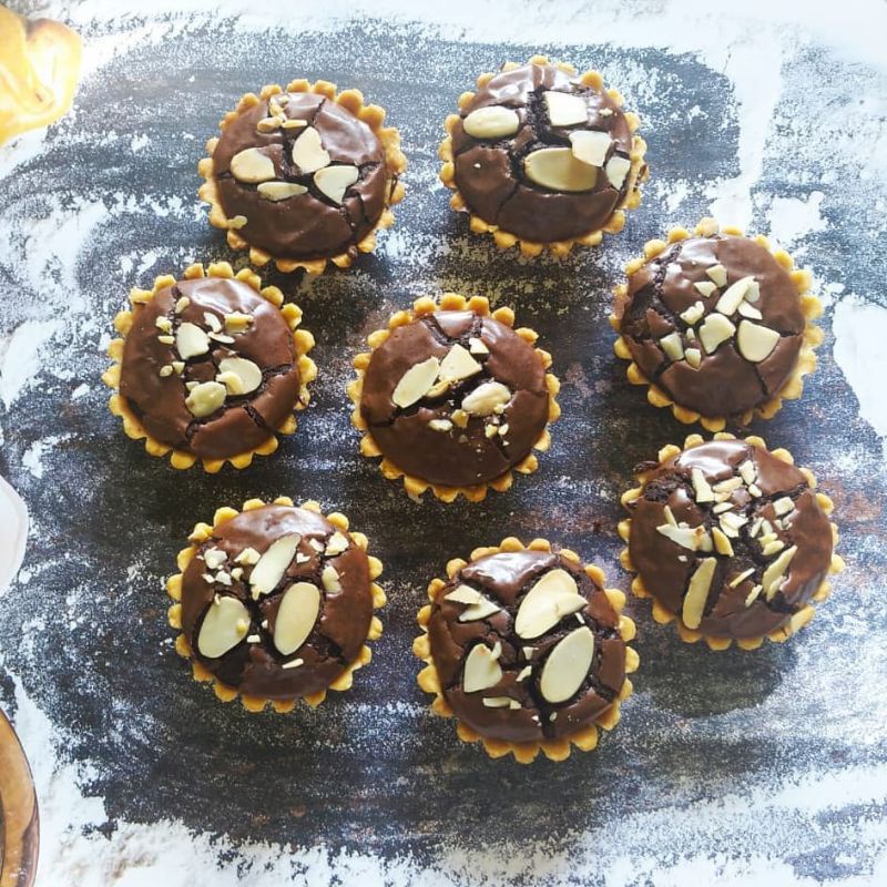 

KUE PIE BROWNIES ALMOND