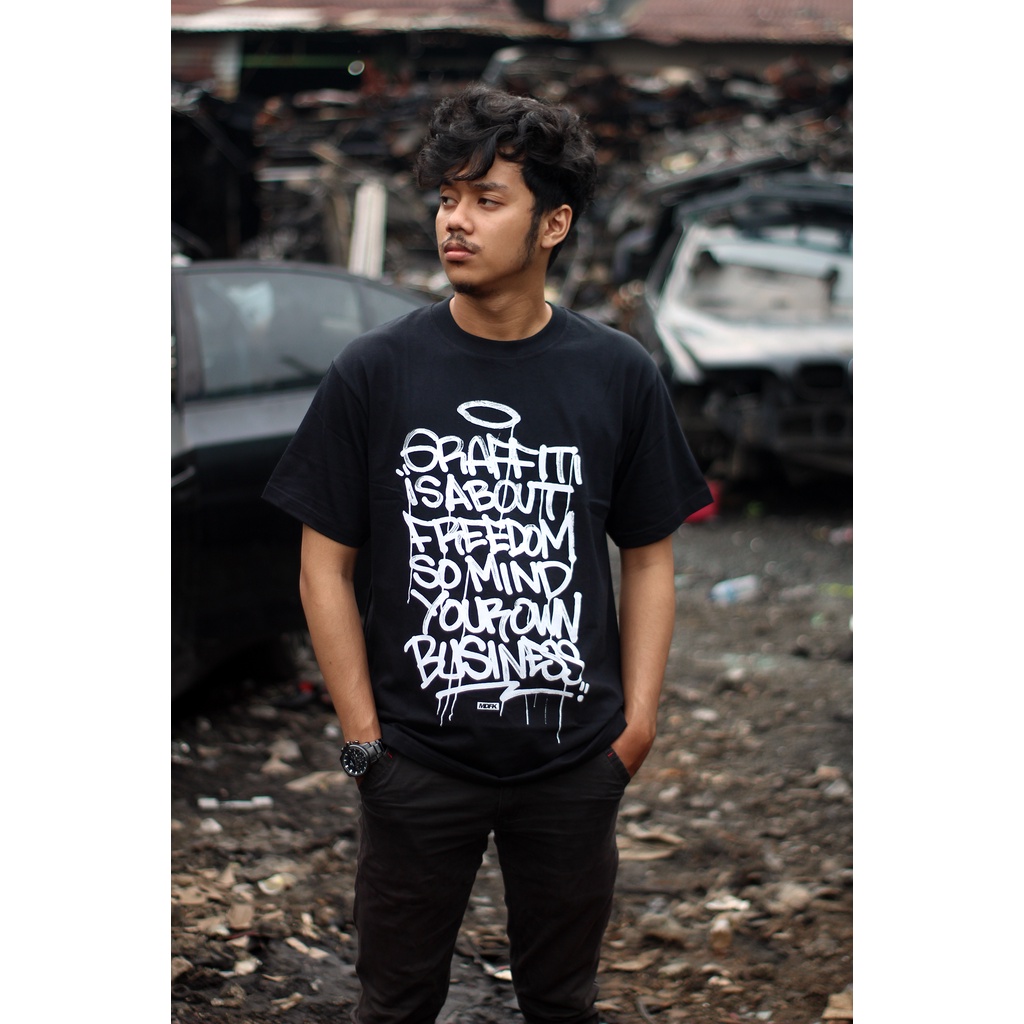 MDFK freedom drips graffiti style tshirt (new)