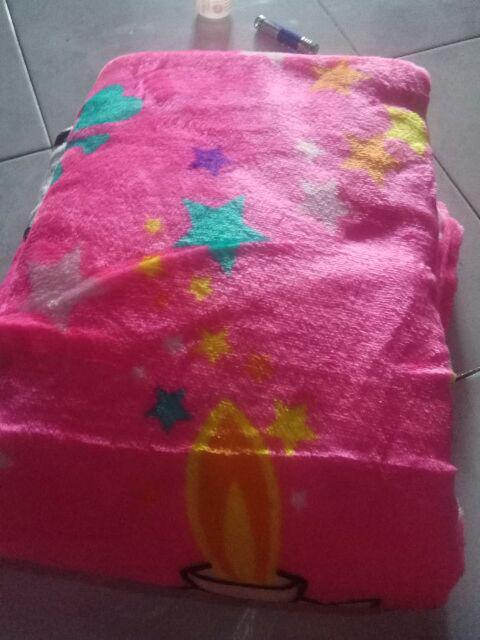 Selimut Bulu Halus 140x190 Motif Karakter Terlaris Murah Asriyasashii Berkualitas