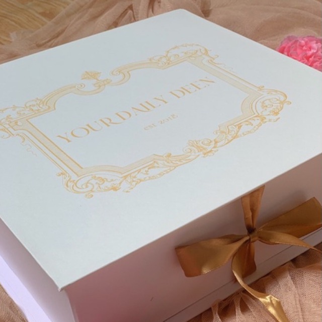 

Gift Package (Tambahan Box Packaging Kado)