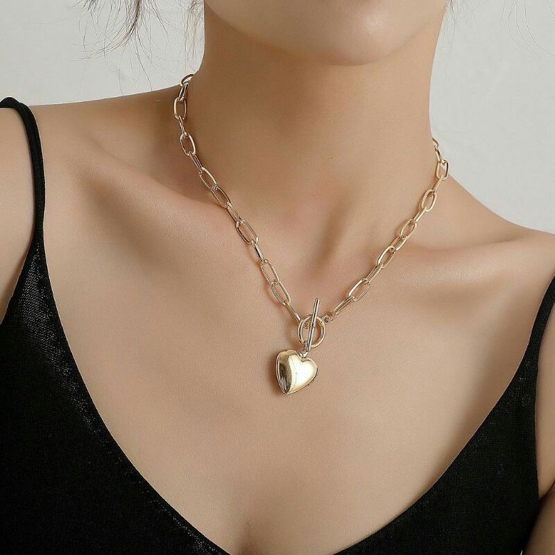 Kalung wanita rantai tebal emas / gold bentuk hati / heart gaya punk ( Telene Necklace )