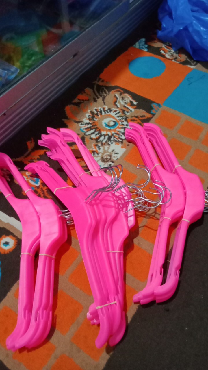 Hanger 282 Pink 1pcs