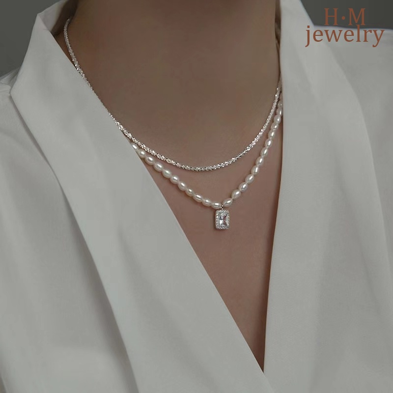 Kalung Rantai Klavikula Bahan S925 Silver Aksen Berlian Mutiara Bentuk Persegi