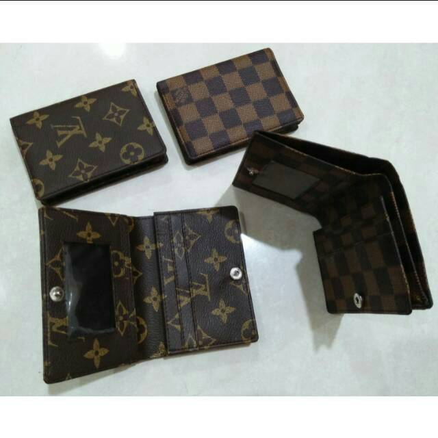 Dompet kartu kancing bunga