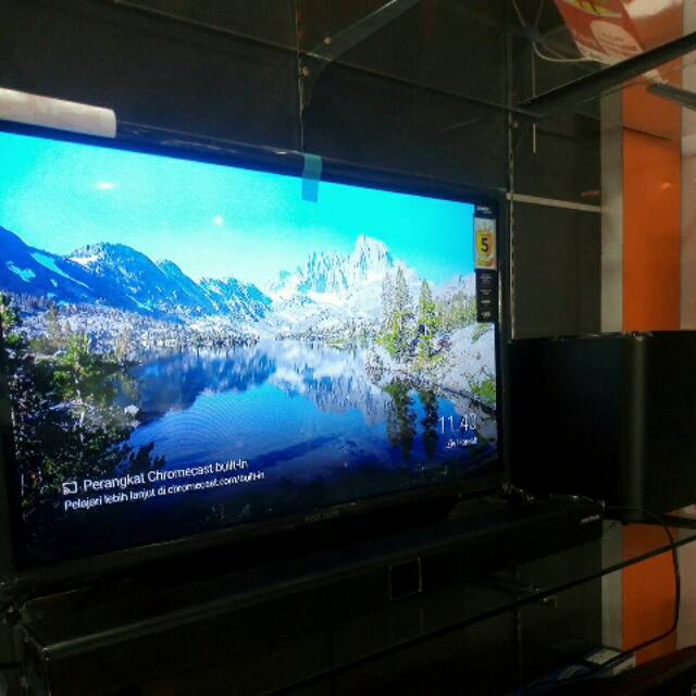 LED TV 32" Polytron Digital Cinemax Soundbar 32BV1558