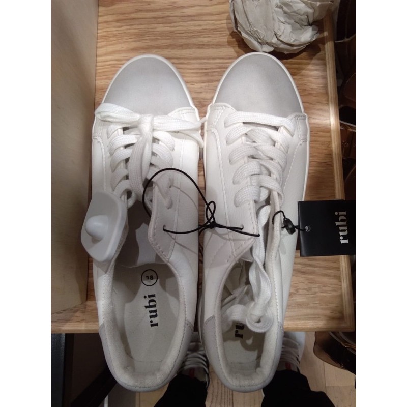 sepatu rubi