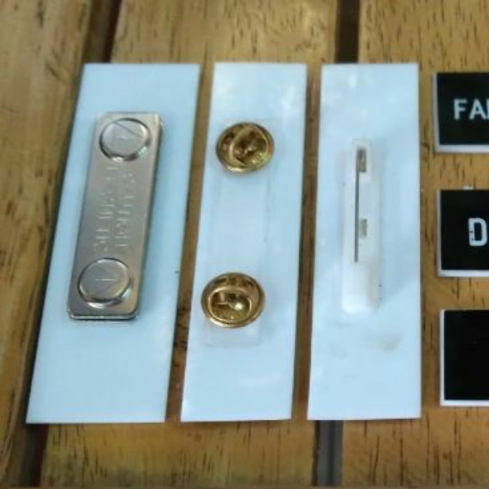

ORGANIZER-DOCUMENT- PAPAN NAMA DADA PDH PNS SISWA NAME TAG GRAVO AKRILIK - PENITI -DOCUMENT-
