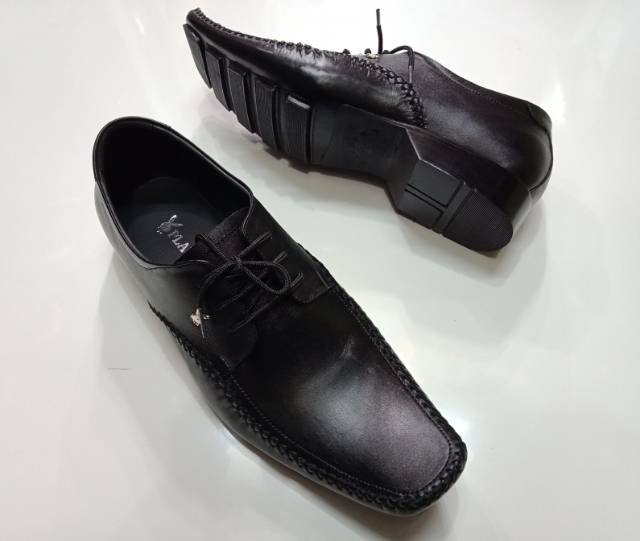 Sepatu Pantofel Pria /kulit Asli / merek Playboy/ Pantofel Premium