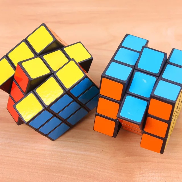 Rubik Putar Mainan Tradisional Cube World Magic 5x5