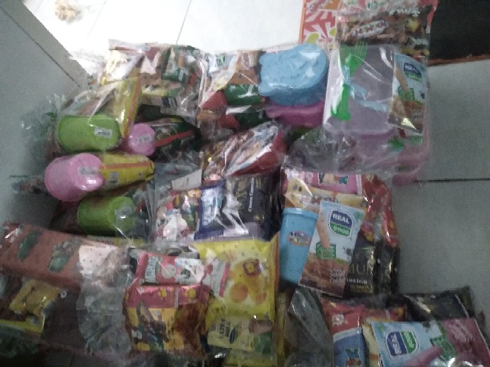 Promo Parcel Bingkisan Snack + Lunch Box Sendok Garpu Ulang Tahun