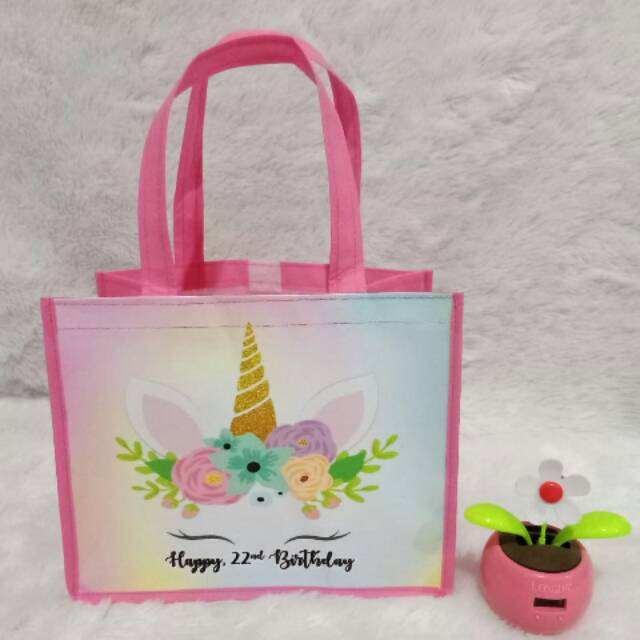 

Tas ultah spunbund jinjing landscape perekat, uk 20x25x15