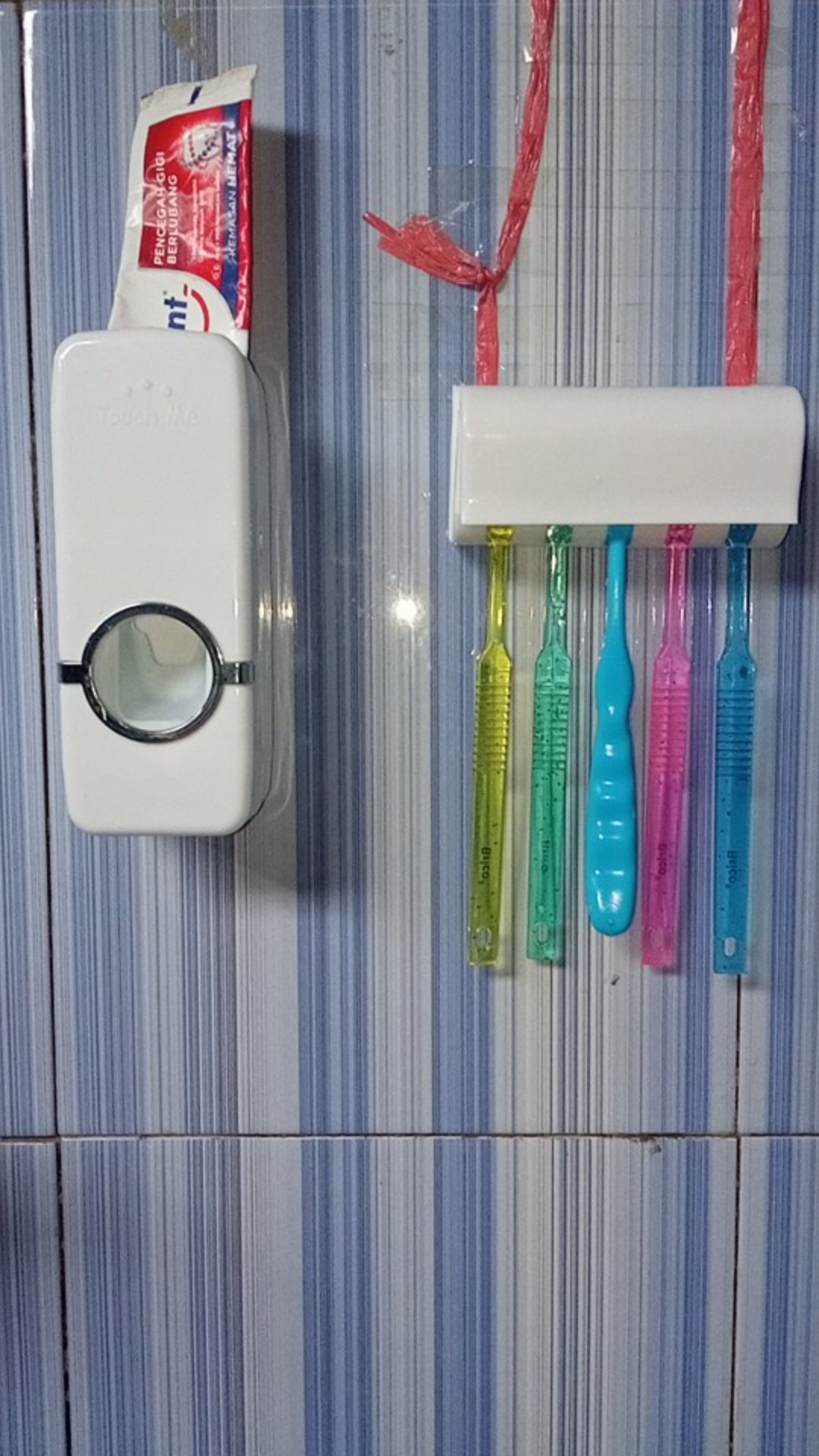 Dispenser Odol Polos Plus Penyimpanan Penyimpan Sikat Gigi